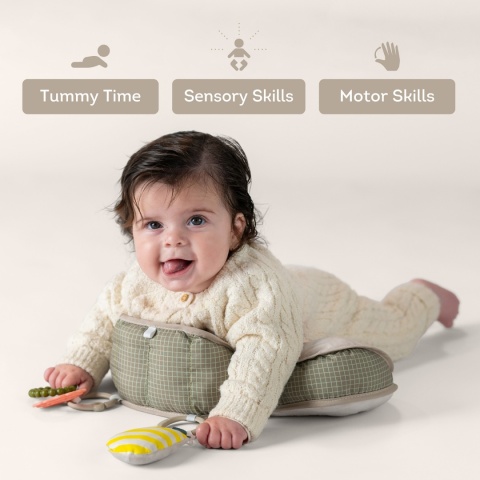 Taf Toys Ergonomiczna Poduszka do zabawy na Brzuszku – Panda Taf Toys Ergonomiczna Poduszka do zabawy na Brzuszku – Panda