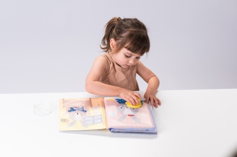 Taf Toys Magiczna Książeczka Wodna A KUKU z Pieczątką Taf Toys Magiczna Książeczka Wodna A KUKU z Pieczątką