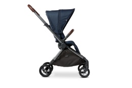Wózek spacerowy MAST Swiss Design M6x Blueberry – lekki, składany, amortyzowany