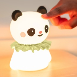 Taf Toys Lampka Nocna Mała Panda – silikonowa, łagodna lampka dla niemowląt