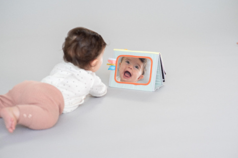 Taf Toys - Książeczka Sensoryczna Savannah 2w1 Taf Toys - Książeczka Sensoryczna Savannah 2w1
