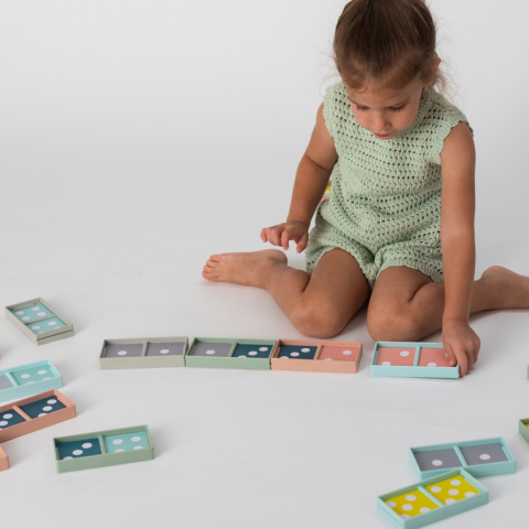 Domino Rally XL od Taf Toys – Edukacyjna Gra i Zabawa dla Maluchów Domino Rally XL od Taf Toys – Edukacyjna Gra i Zabawa dla Maluchów