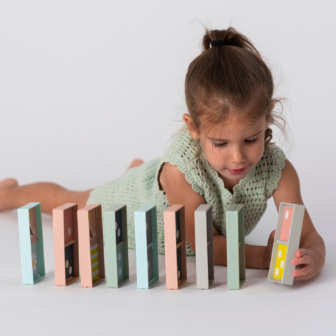 Domino Rally XL od Taf Toys – Edukacyjna Gra i Zabawa dla Maluchów Domino Rally XL od Taf Toys – Edukacyjna Gra i Zabawa dla Maluchów