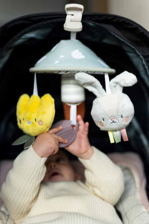Karuzelka Aktywna do Wózka z Króliczkiem Rylee – Taf Toys Karuzelka Aktywna do Wózka z Króliczkiem Rylee – Taf Toys