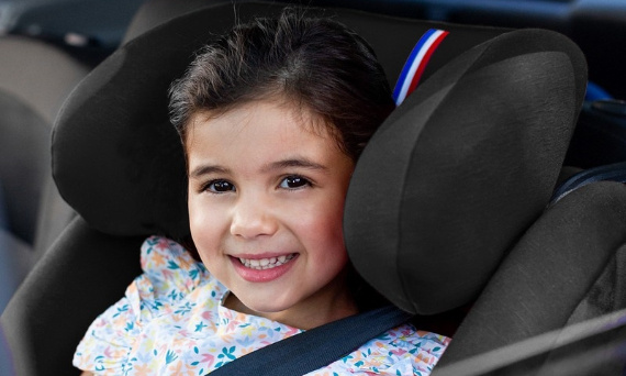 Jak technologia w fotelikach samochodowych SOFTNESS® RENOLUX wpływa na prawidłowy rozwój naszych dzieci?
